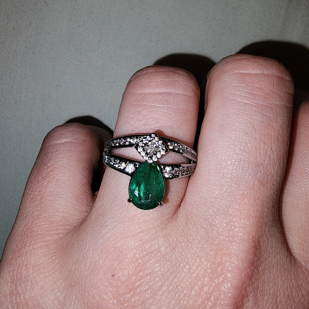 Bomb party size 9 May 2024 ring